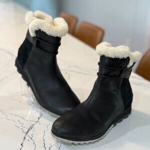 Sorel Women's Black Leather & Suede Shearling Boots | NL3332-010 | Size 8.5